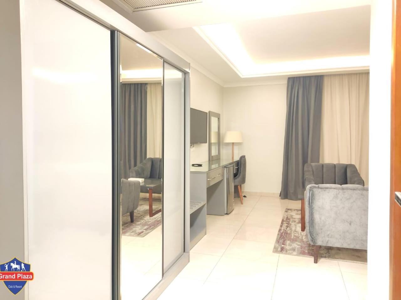 Grand Plaza Sheikh Zayed Hotel Kafr Abu 'umaydah Exterior photo